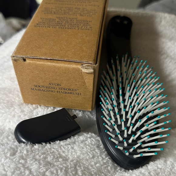 Avon Soothing Strokes Hairbrush with White and Teal Bristles main image 7